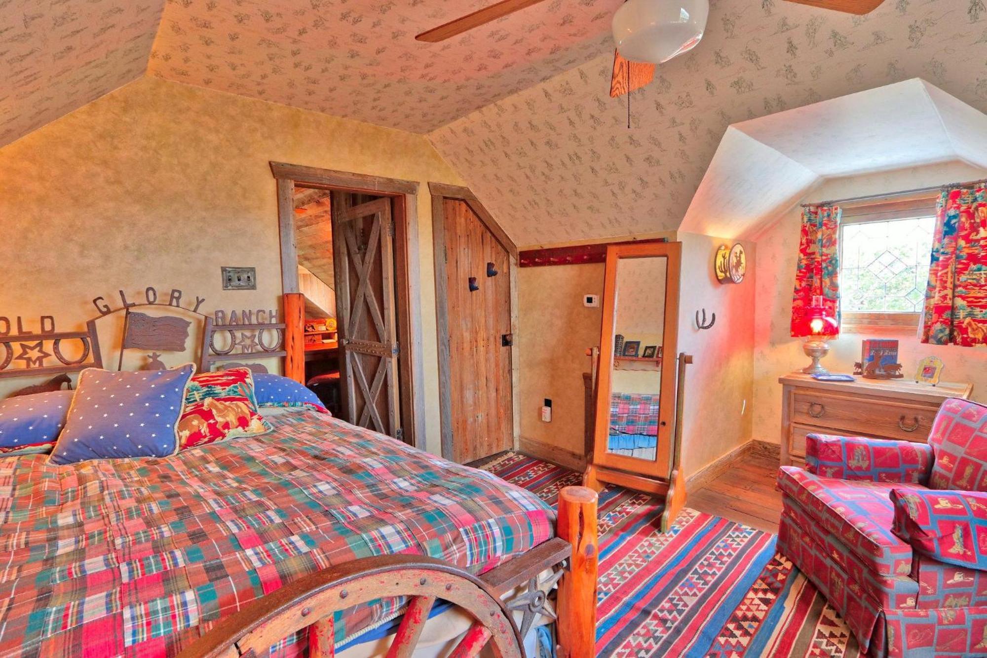 Log Cabin At Old Glory Ranch ウィンバリー エクステリア 写真