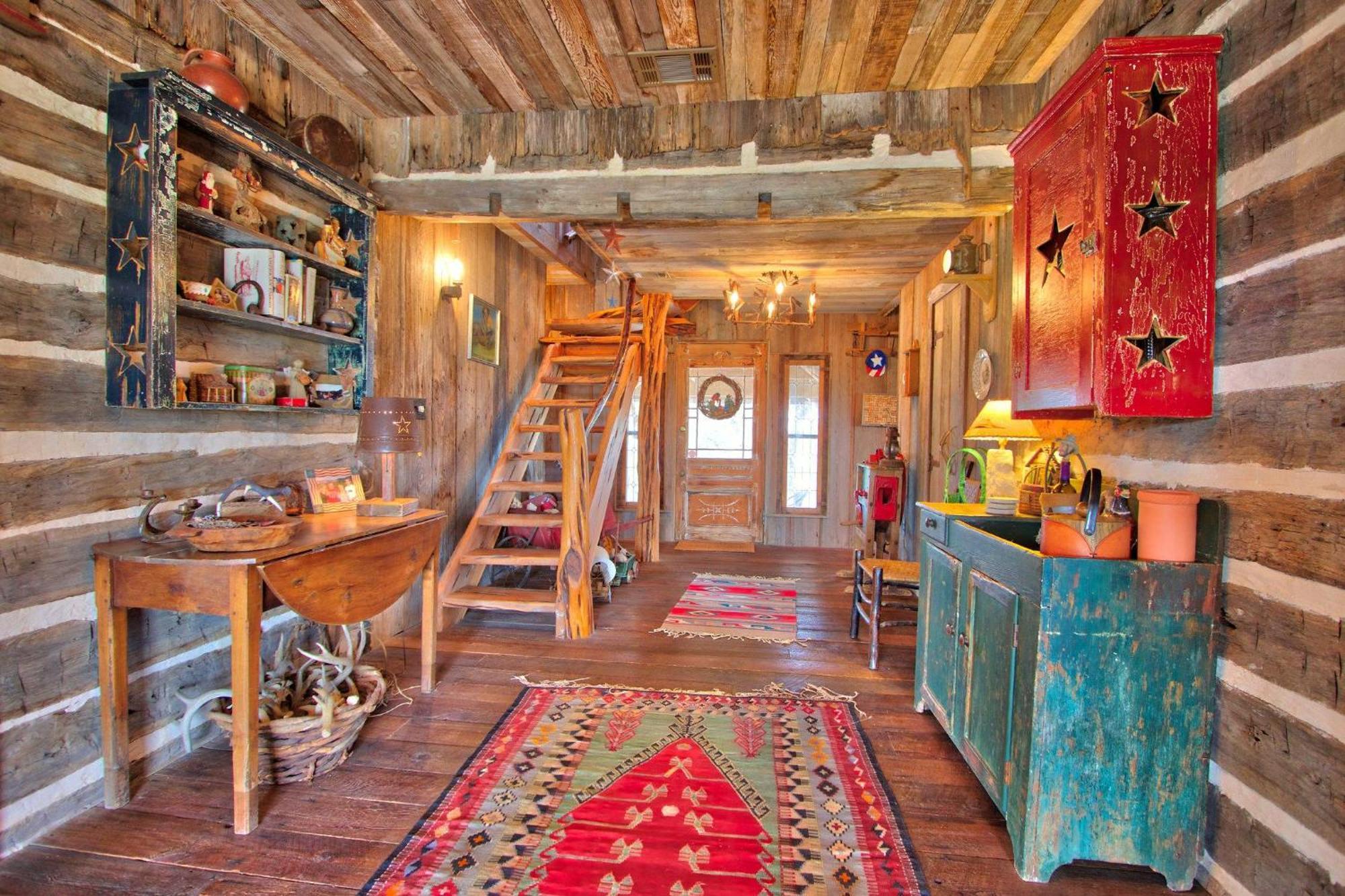 Log Cabin At Old Glory Ranch ウィンバリー エクステリア 写真